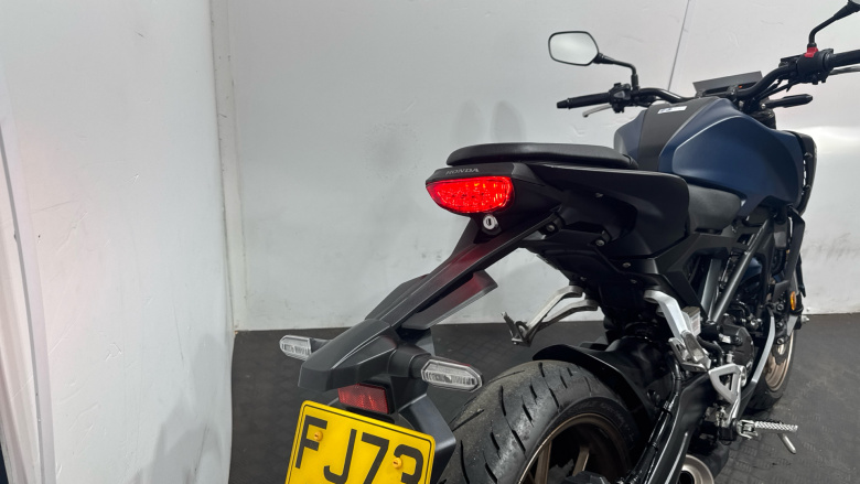 (23MY) Honda CB125R